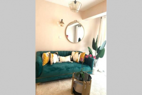 Modern 1 bedroom apartment. Elevated Living